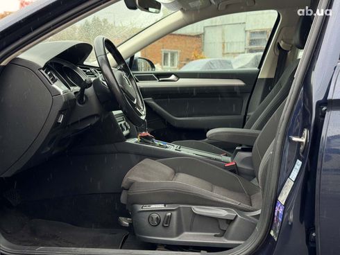 Volkswagen passat b8 2015 синий - фото 22