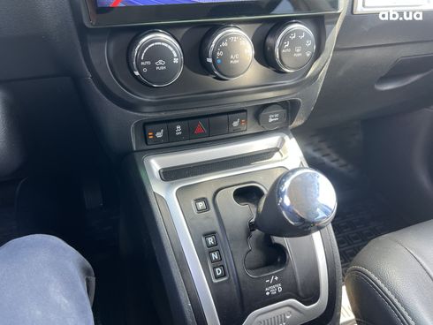 Jeep Compass 2016 черный - фото 12