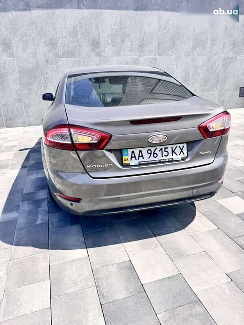 Ford Mondeo 2011 - фото 17