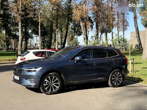 Volvo XC60 2023 - фото 18