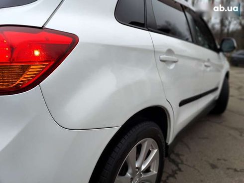 Mitsubishi Outlander 2015 - фото 16