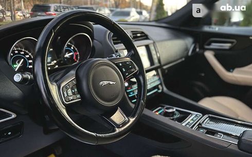 Jaguar F-Pace 2017 - фото 19