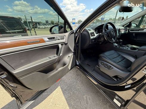 Volkswagen Touareg 2017 - фото 15