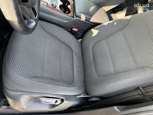 Volkswagen Touareg 2012 - фото 17