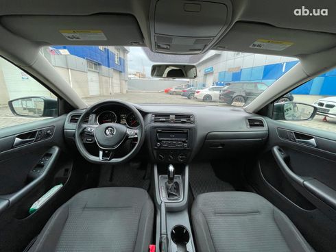 Volkswagen Jetta 2014 серый - фото 17