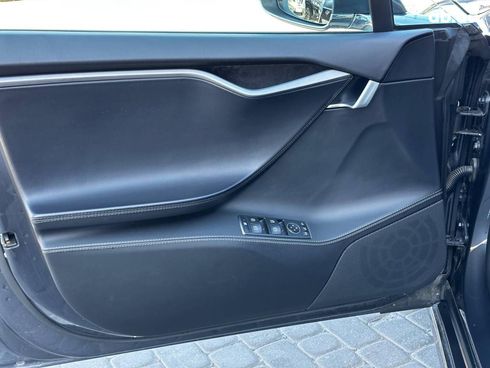Tesla Model S 2018 серый - фото 18