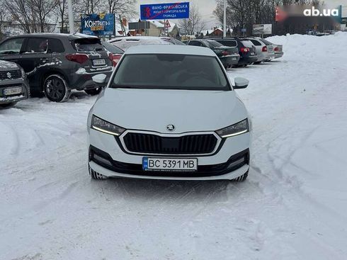 Skoda Octavia 2020 - фото 20