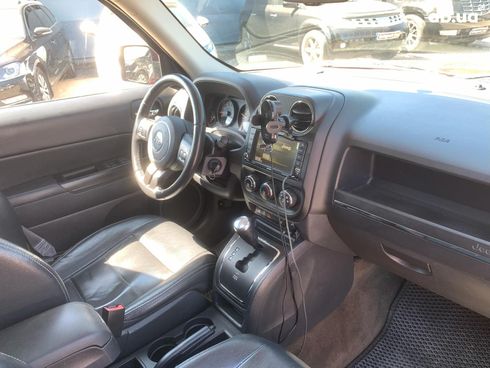 Jeep Patriot 2016 красный - фото 23