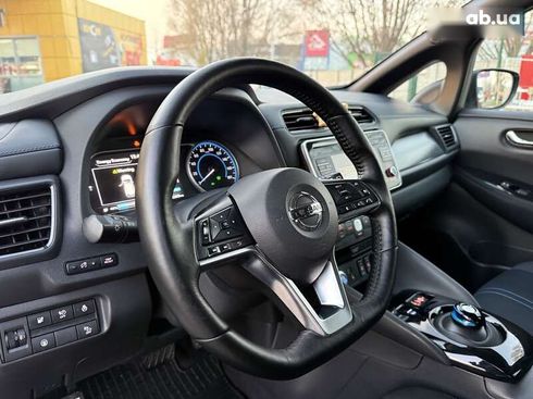 Nissan Leaf 2019 - фото 15