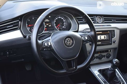 Volkswagen Passat 2016 - фото 29