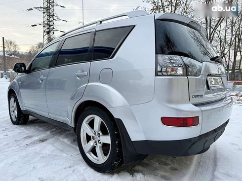 Mitsubishi Outlander XL 2007 - фото 17