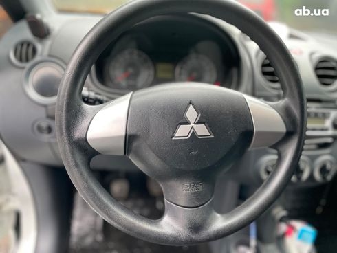 Mitsubishi Colt 2010 белый - фото 22