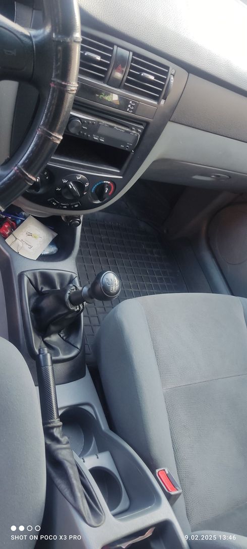 Chevrolet Lacetti 2011 - фото 11