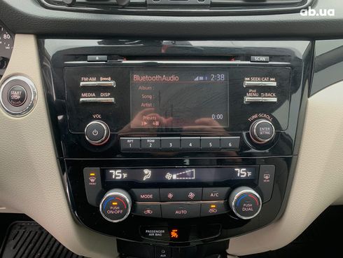 Nissan Rogue 2018 белый - фото 35