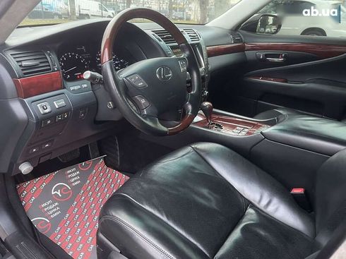Lexus LS 2007 - фото 29