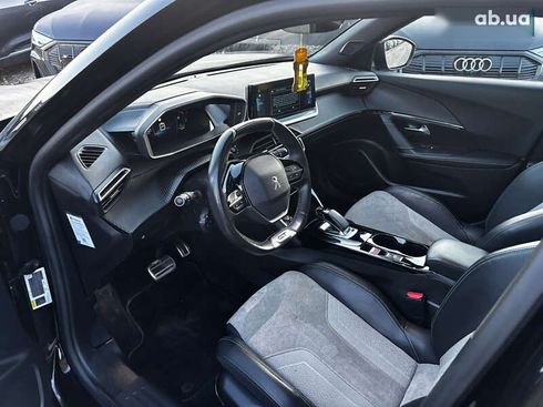 Peugeot e-2008 2021 - фото 11
