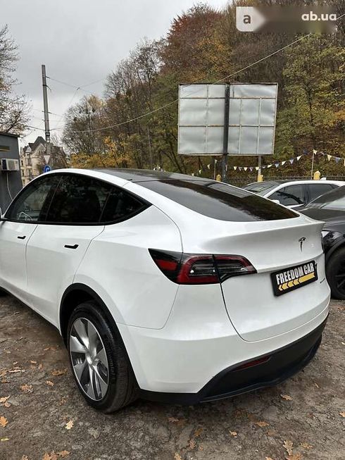 Tesla Model Y 2023 - фото 6