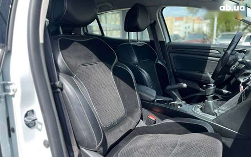 Renault Megane 2021 - фото 24