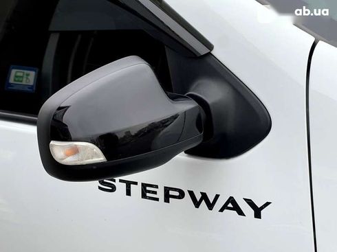 Renault Sandero Stepway 2020 - фото 20