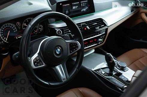 BMW 5 серия 2017 - фото 29