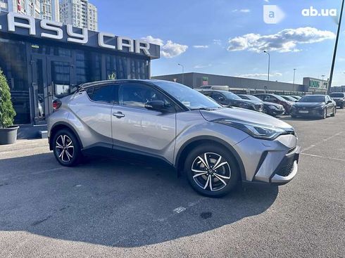 Toyota C-HR 2019 - фото 22