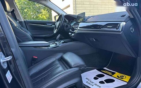 BMW 5 серия 2017 - фото 23