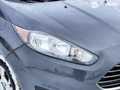 Ford Fiesta 2016 - фото 11