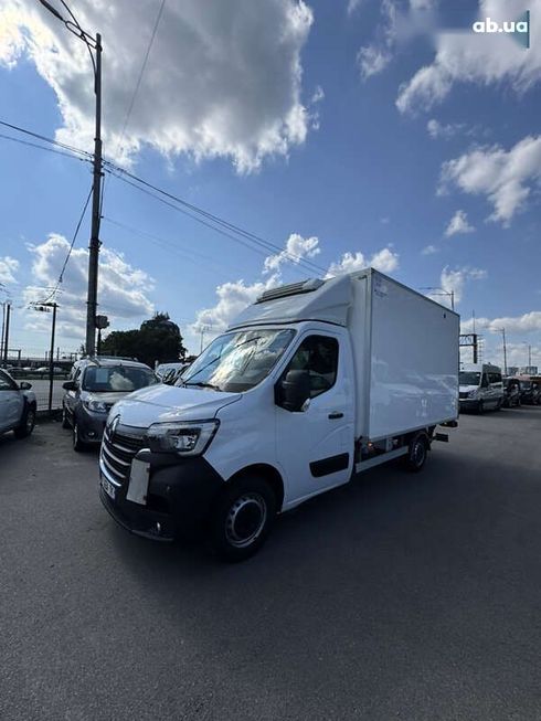 Renault Master 2021 - фото 12