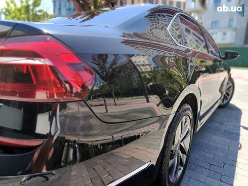Volkswagen Passat 2017 - фото 18