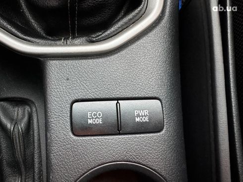 Toyota Hilux 2017 серый - фото 23