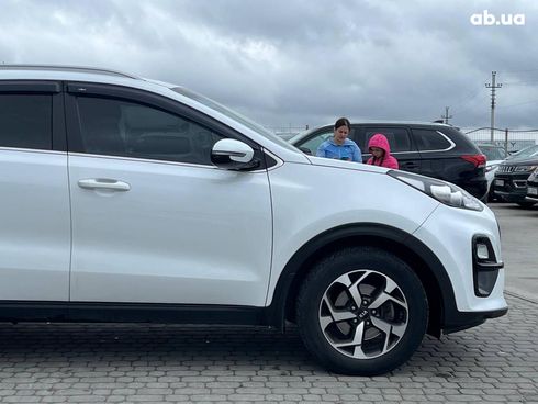 Kia Sportage 2018 белый - фото 13