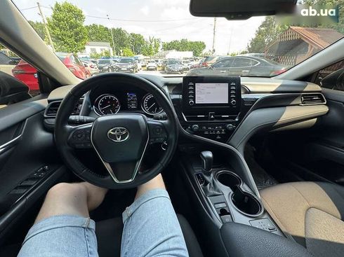 Toyota Camry 2021 - фото 29