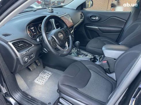 Jeep Cherokee 2018 - фото 26