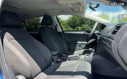 Volkswagen Jetta 2015 - фото 10