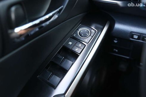 Lexus IS 2013 - фото 25