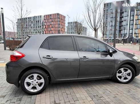 Toyota Auris 2012 - фото 24