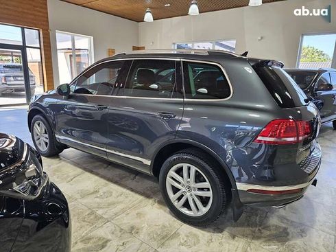 Volkswagen Touareg 2015 - фото 6