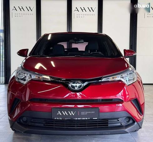 Toyota C-HR 2017 - фото 2