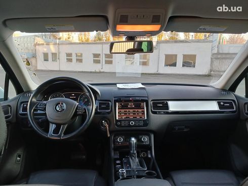 Volkswagen Touareg 2014 белый - фото 38