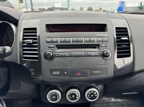Mitsubishi Outlander 2009 - фото 24