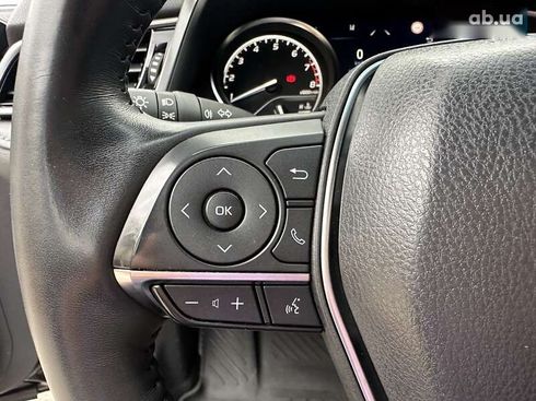 Toyota Camry 2021 - фото 22