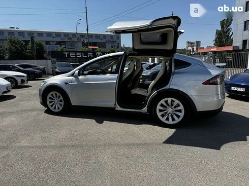 Tesla Model X 2018 - фото 9