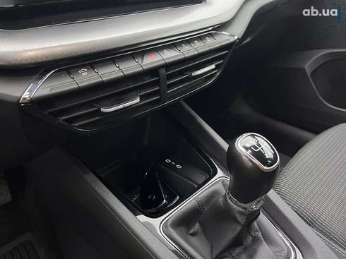 Skoda Octavia 2021 - фото 21