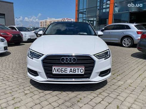 Audi A3 2018 - фото 2