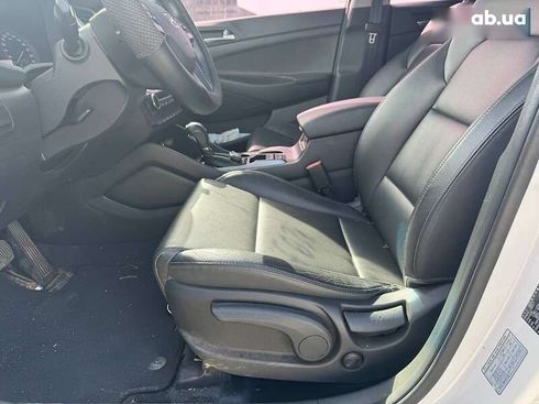 Hyundai Tucson 2017 - фото 17