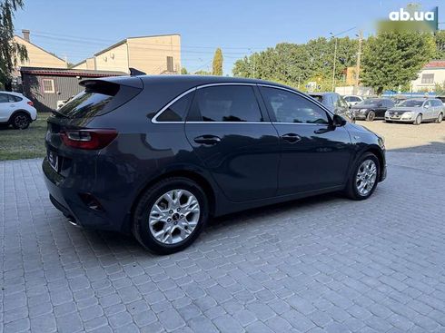 Kia Cee'd 2022 - фото 12