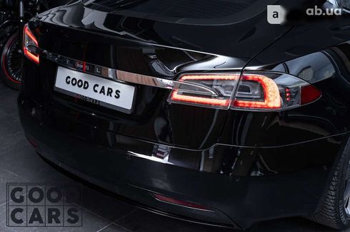 Tesla Model S 2019 - фото 26