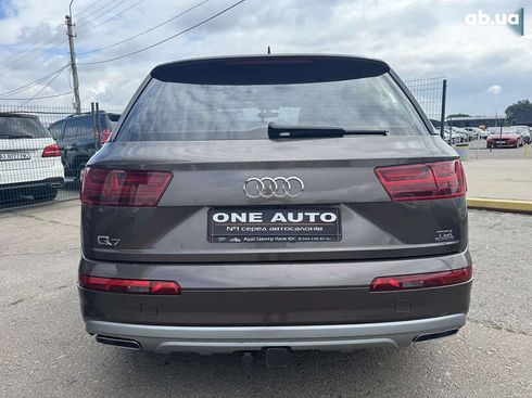 Audi Q7 2017 - фото 8