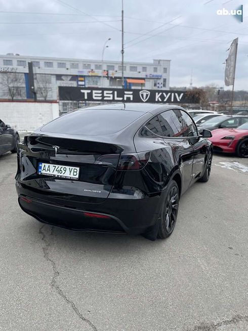 Tesla Model Y 2023 - фото 7