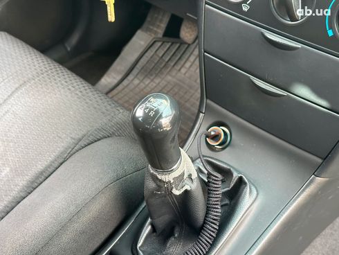 Toyota Corolla 2005 серый - фото 41